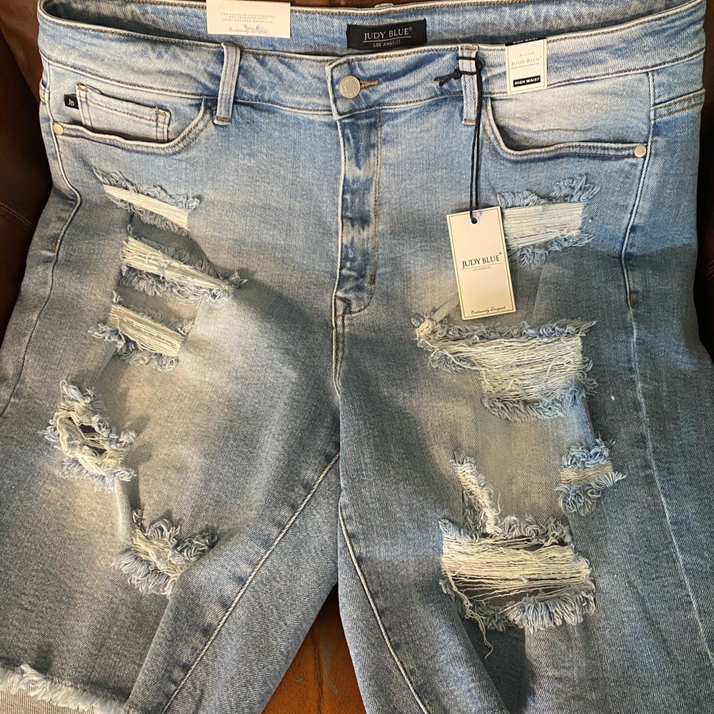 NWT Judy Blue Distressed Shorts